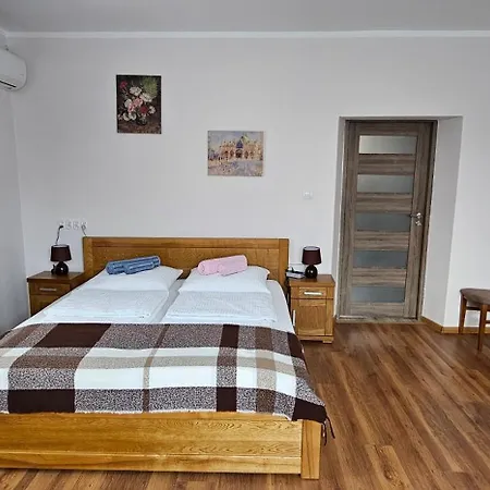 U Janka Trzeciego 6 Sauna & Jacuzzi Oleszyce Exterior photo